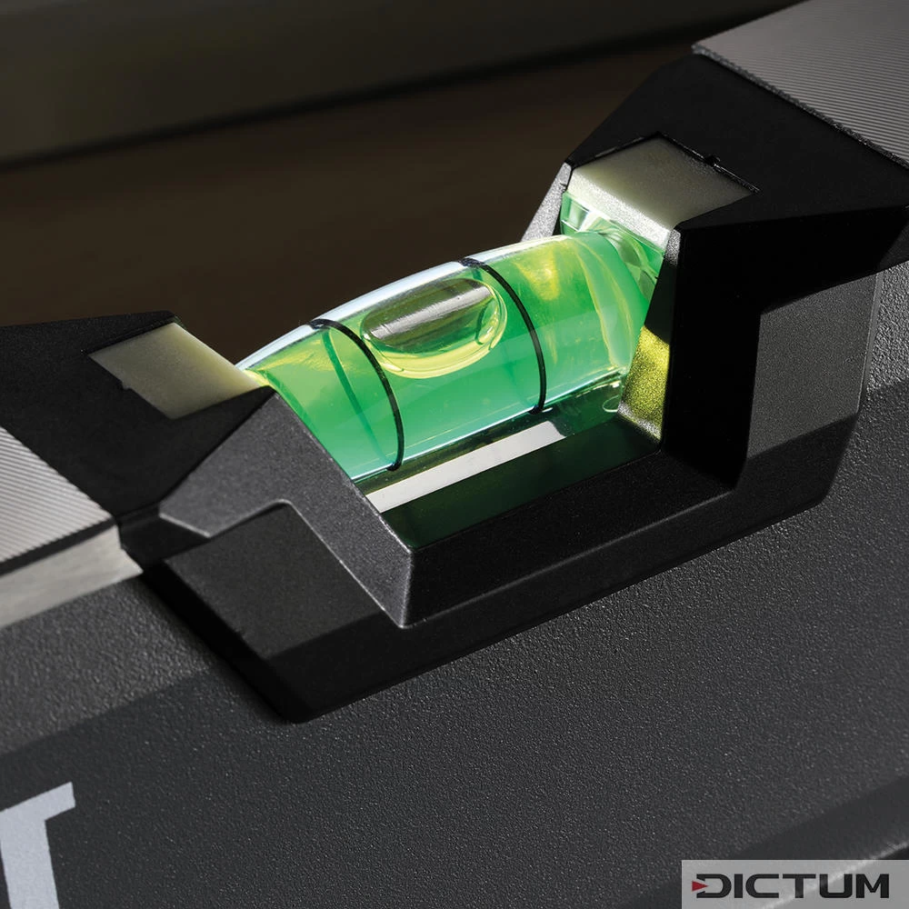 Niveau à Bulle Magnétique ToughBuilt, Avec éclairage Des Bulles, 23 Cm – Image 3